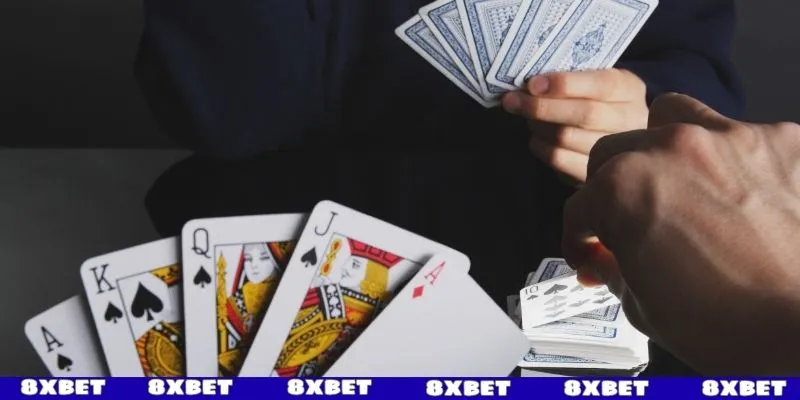 Thủ thuật đánh Phỏm 8XBET bất bại